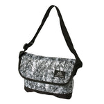 โหลดรูปภาพลงในเครื่องมือใช้ดูของ Gallery Kick-Back Shoulder - GregoryThai